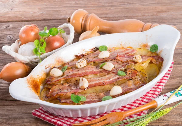 Caçarola de batata bacon — Fotografia de Stock