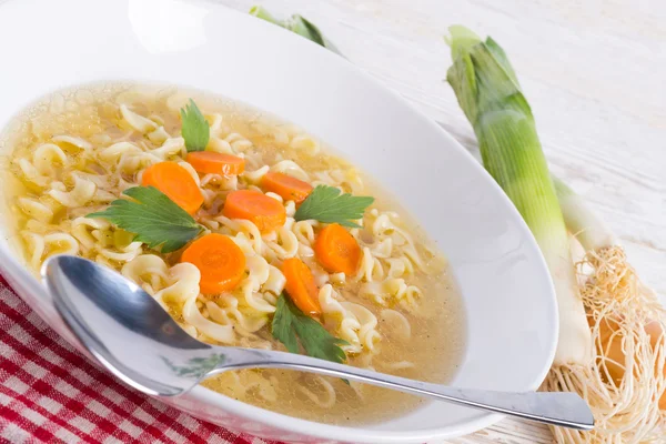 Nudelsuppe — Stockfoto