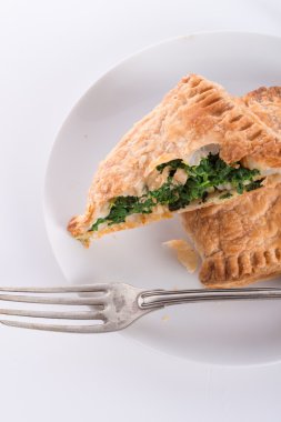 Ispanaklı puf böreği