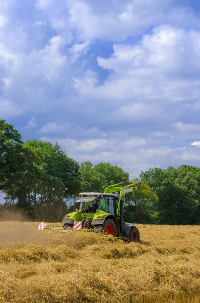 Tedder (machine) — Stockfoto