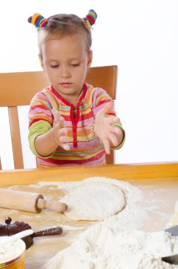 aşçı içinde küçük kızlar