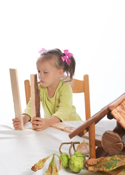 Kleine meisjes in Ken handwerk — Stockfoto