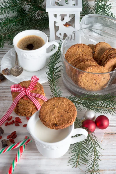 Lapte și cookie-uri pentru Moș Crăciun — Fotografie, imagine de stoc