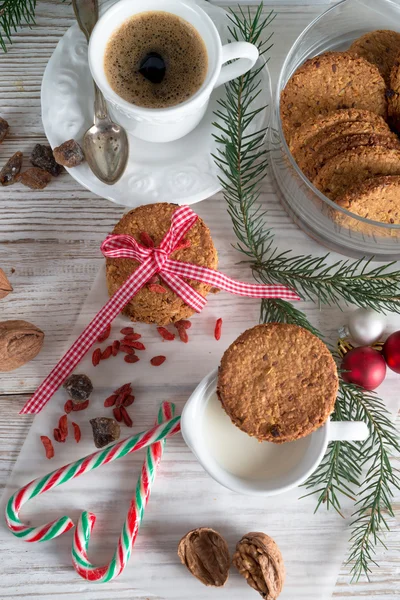 Mléko a sušenky pro Santa — Stock fotografie