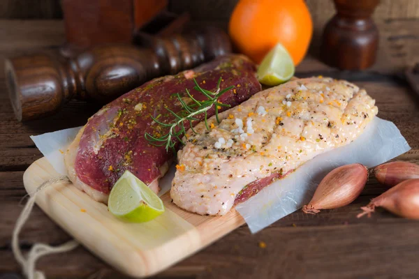 Marinated duck breast — Stock Photo, Image