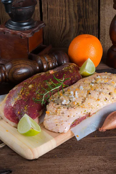 Marinated duck breast — Stock Photo, Image