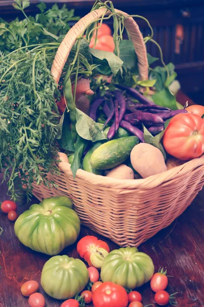 Cesta de verduras vintage — Foto de Stock