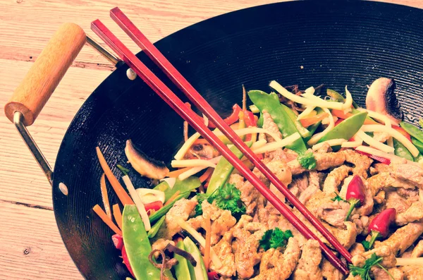 China wok- vintage style — Stock Photo, Image