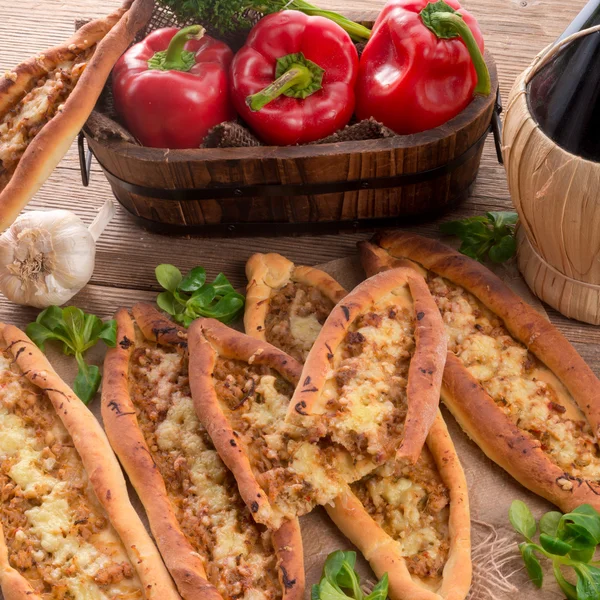 Home-baked pide — Stock Photo, Image