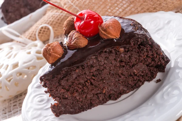 チョコレート ウォール ナッツ ケーキ — ストック写真