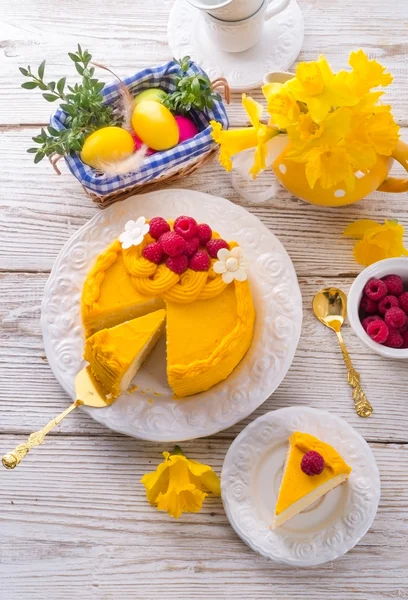 Pastel de licor de huevo —  Fotos de Stock