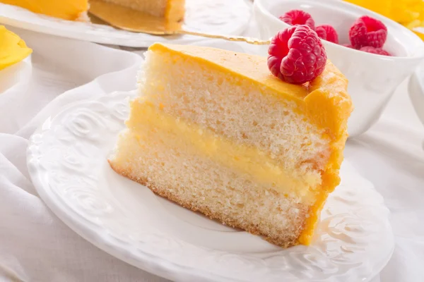 Egg liquor cake — Stock Photo, Image