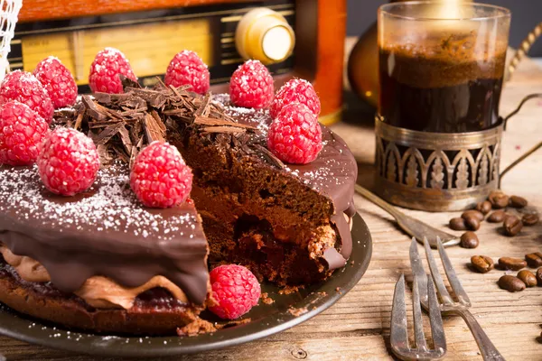 Pastel de chocolate y café turco - estilo vintage —  Fotos de Stock