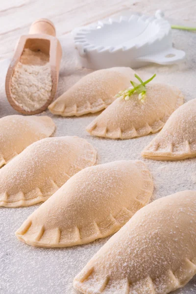 Dumplings with wild garlic — Stock Photo, Image