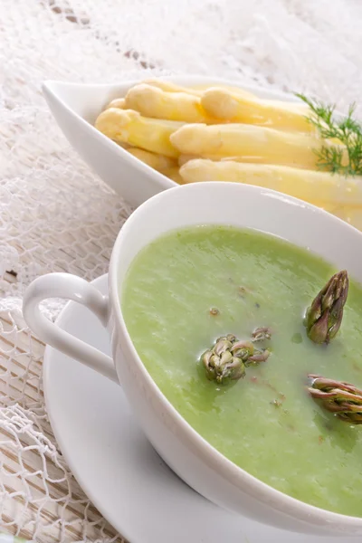 Soupe aux asperges vertes — Photo