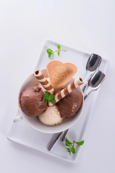 Hausgemachtes Eis — Stockfoto