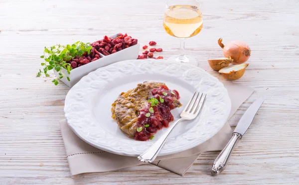 Liver with Cranberries — Stockfoto