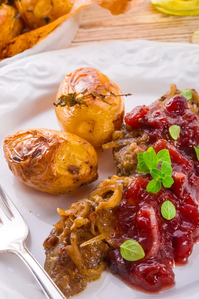 Liver with Cranberries — 스톡 사진