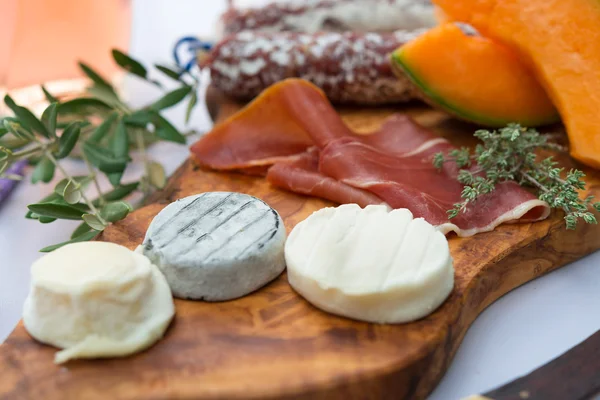 Prato de presunto de queijo A la Provence — Fotografia de Stock