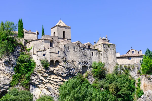 Vanha kaupunki Provencessa — kuvapankkivalokuva