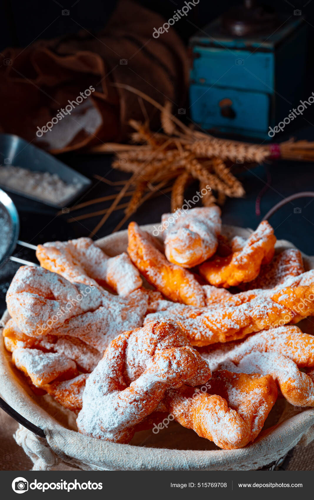 Raderkkuchen Traditional Polish Lard Pastry Stock Photo by ©dar19.30