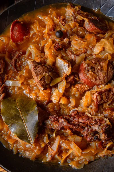 Polnische Bigos Nach Altem Rezept Mit Wein Und Pflaume Zubereitet — Stockfoto