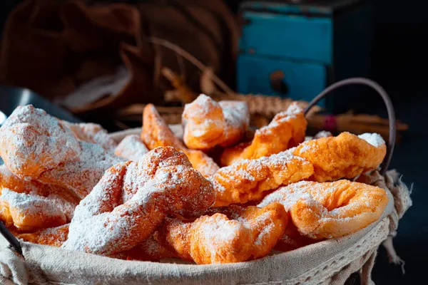 Raderkkuchen Een Traditioneel Pools Varkensdeeg — Stockfoto