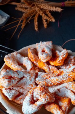 Raderkkuchen geleneksel bir Polonya pastasıdır..