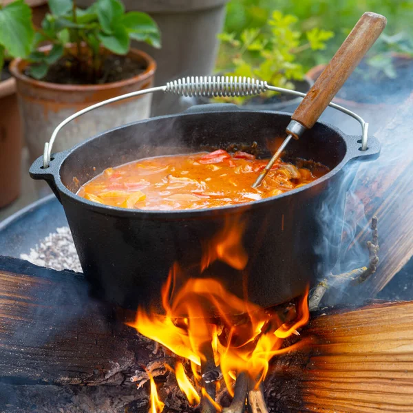 Kettle Goulash Prepared Open Fire — Stock Photo, Image