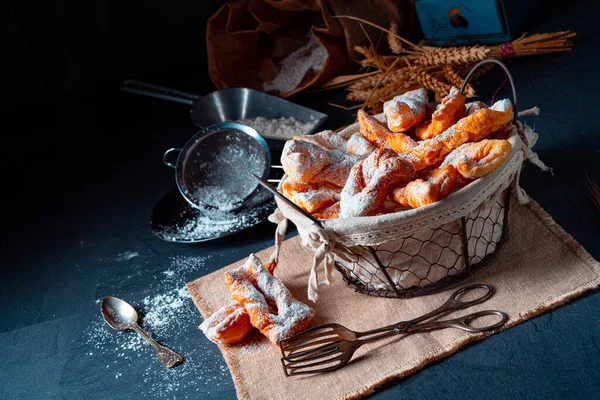Raderkkuchen Een Traditioneel Pools Varkensdeeg — Stockfoto