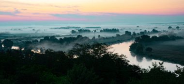 Şafakta Warta nehri