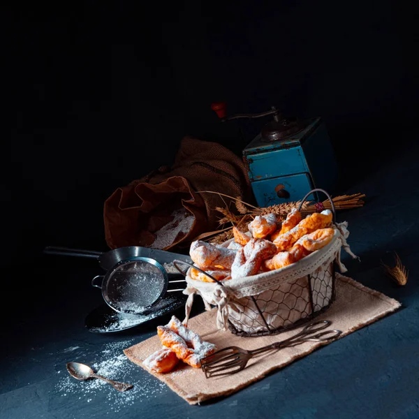 Raderkkuchen Ist Ein Traditionelles Polnisches Schmalzgebäck — Stockfoto