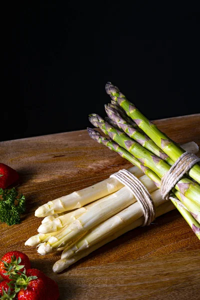 Groene Witte Asperges Tafel — Stockfoto