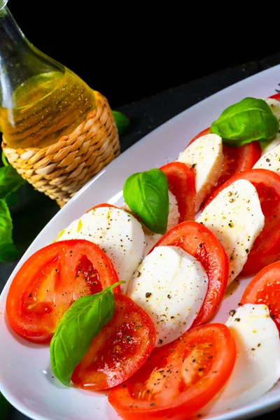 Tomato Mozzarella Basil — Stock Photo, Image