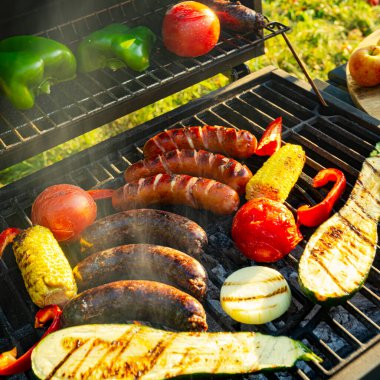 grilled sausage with pickles