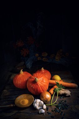 Balkabağı çorbası, lezzetli malzemeler.