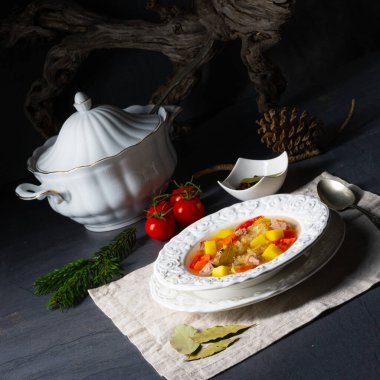 Kapusniak Lezzetli Polonya lahana turşusu çorbası