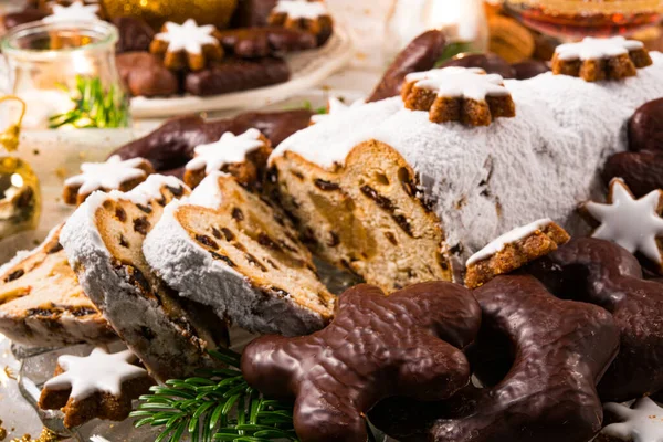 Table Noël Décorée Avec Des Bonbons — Photo