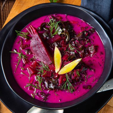 Dereotlu ve limonlu kırmızı borzcz