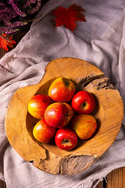 Freshly Picked Apples Fruit Bowl — Stock Photo, Image