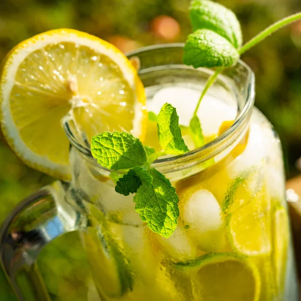 Cold Lemonade Mint Lemon — Stock Photo, Image