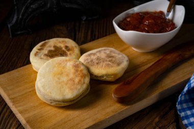 Marmelatlı sıcak proziaki.