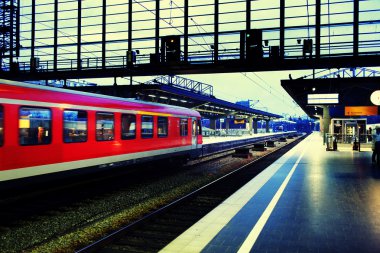 Kırmızı Tren Garı