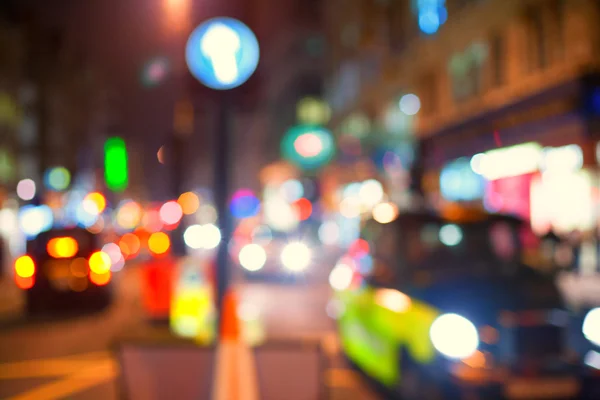 Taxi in the street of London in DEFOCUS — Stock Photo, Image