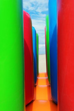 plajda şişme yapılar