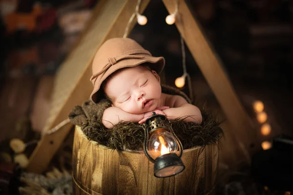 Adorable Cute Asian Newborn Baby Girl Sleeping Ліцензійні Стокові Фото