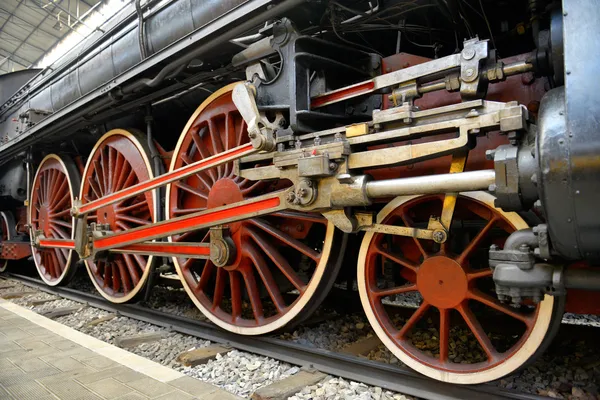 古い蒸気機関車、車輪 — ストック写真