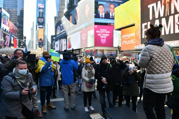 New York Usa Februar 2022 Ukrainische Bürger Protestieren Auf Dem — kostenloses Stockfoto