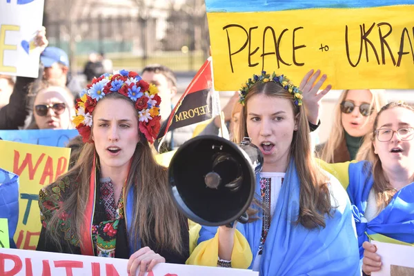 Washington Usa 2022 Ukrainska Medborgare Protesterar Washington Nära Vita Huset — Gratis stockfoto