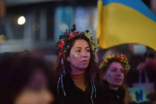 New York City Usa March 2022 Warga Ukraina Memprotes Perang — Foto Stok Gratis